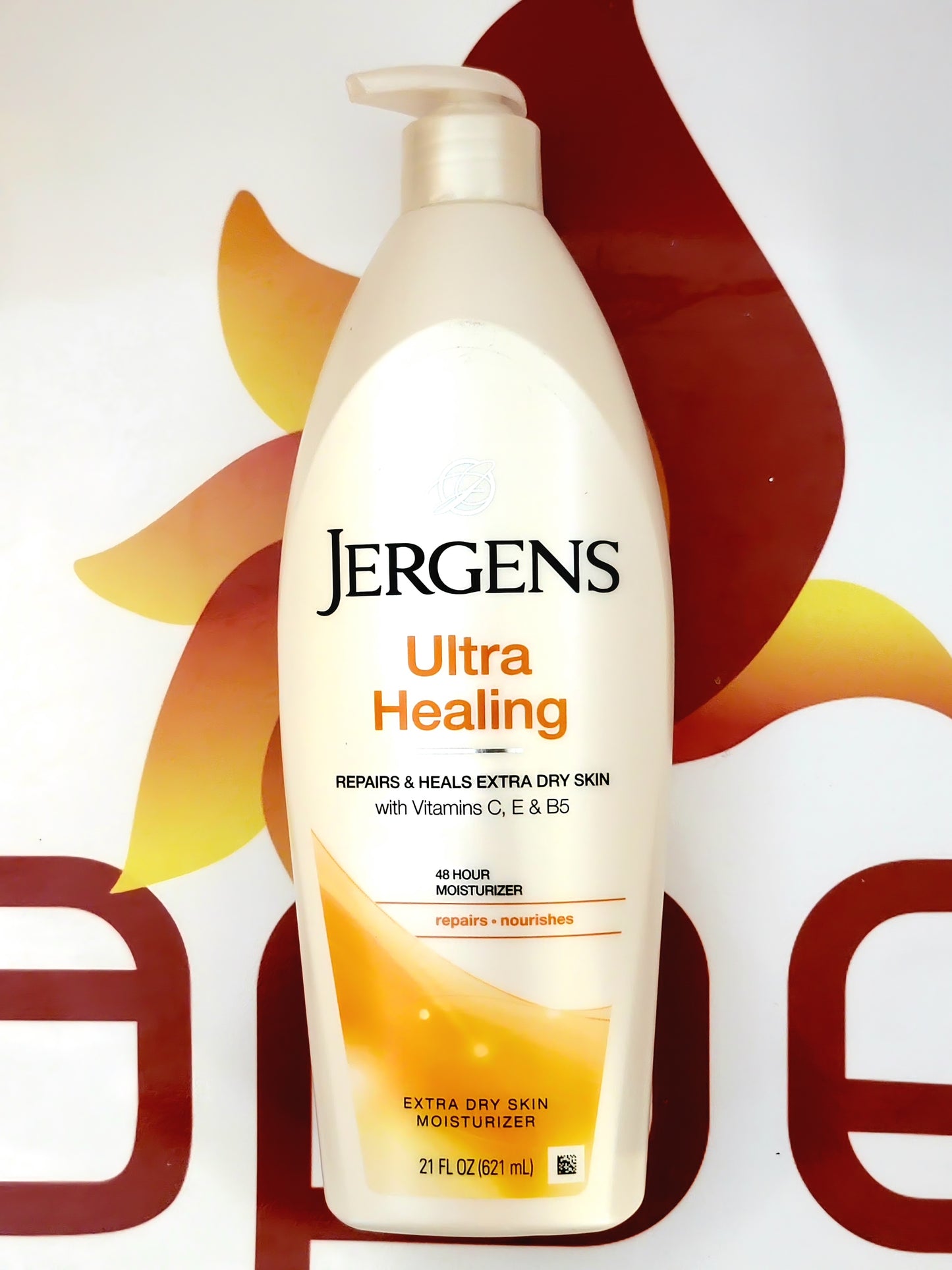 Jergens Ultra Healing Moisturizer with Vitamins C, E & B5 621ml
