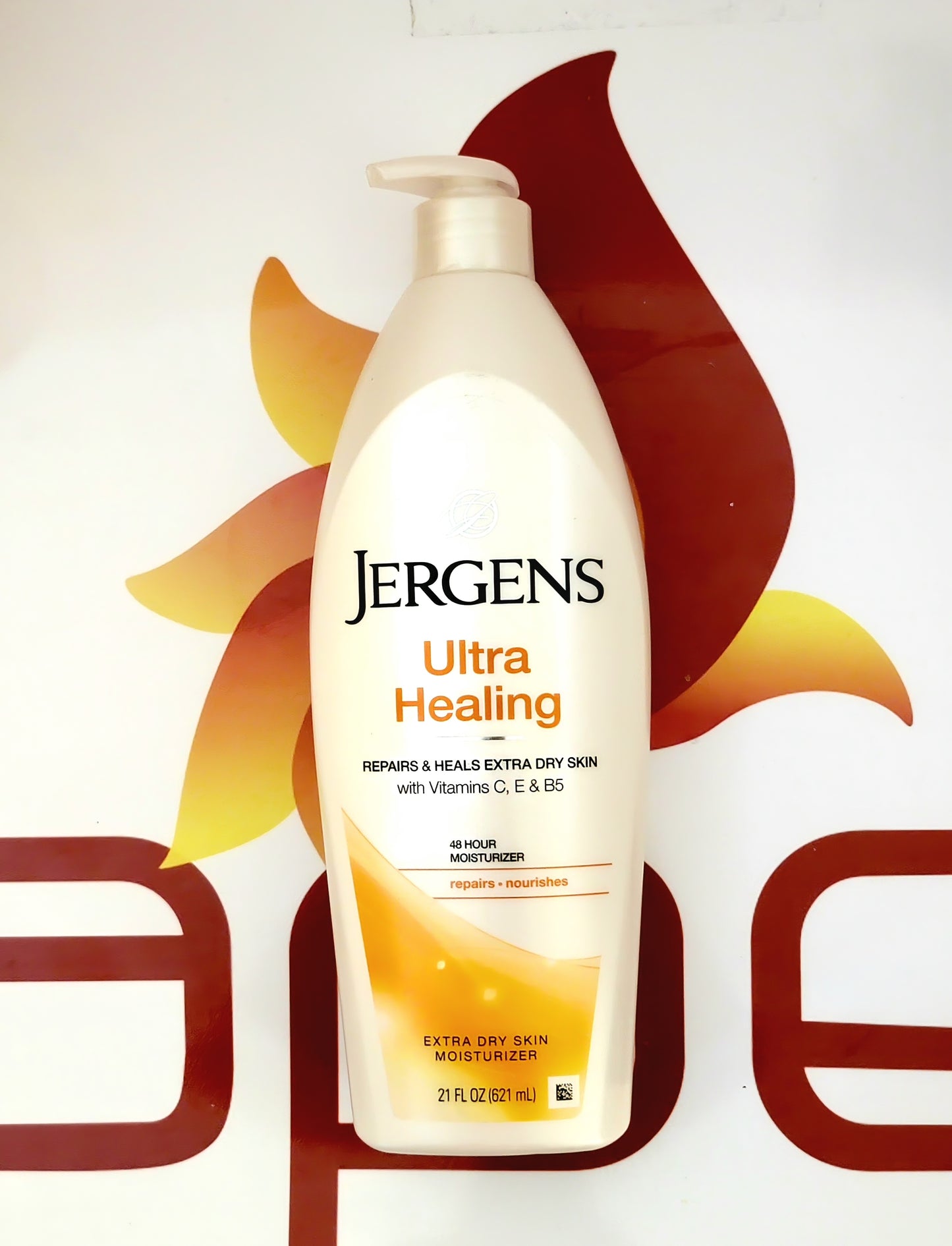Jergens Ultra Healing Moisturizer with Vitamins C, E & B5 621ml
